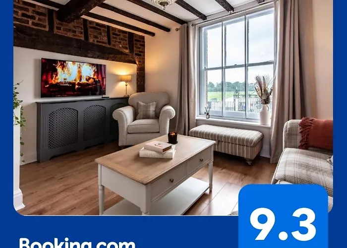 Chester Racecourse Views, Townhouse With Parking